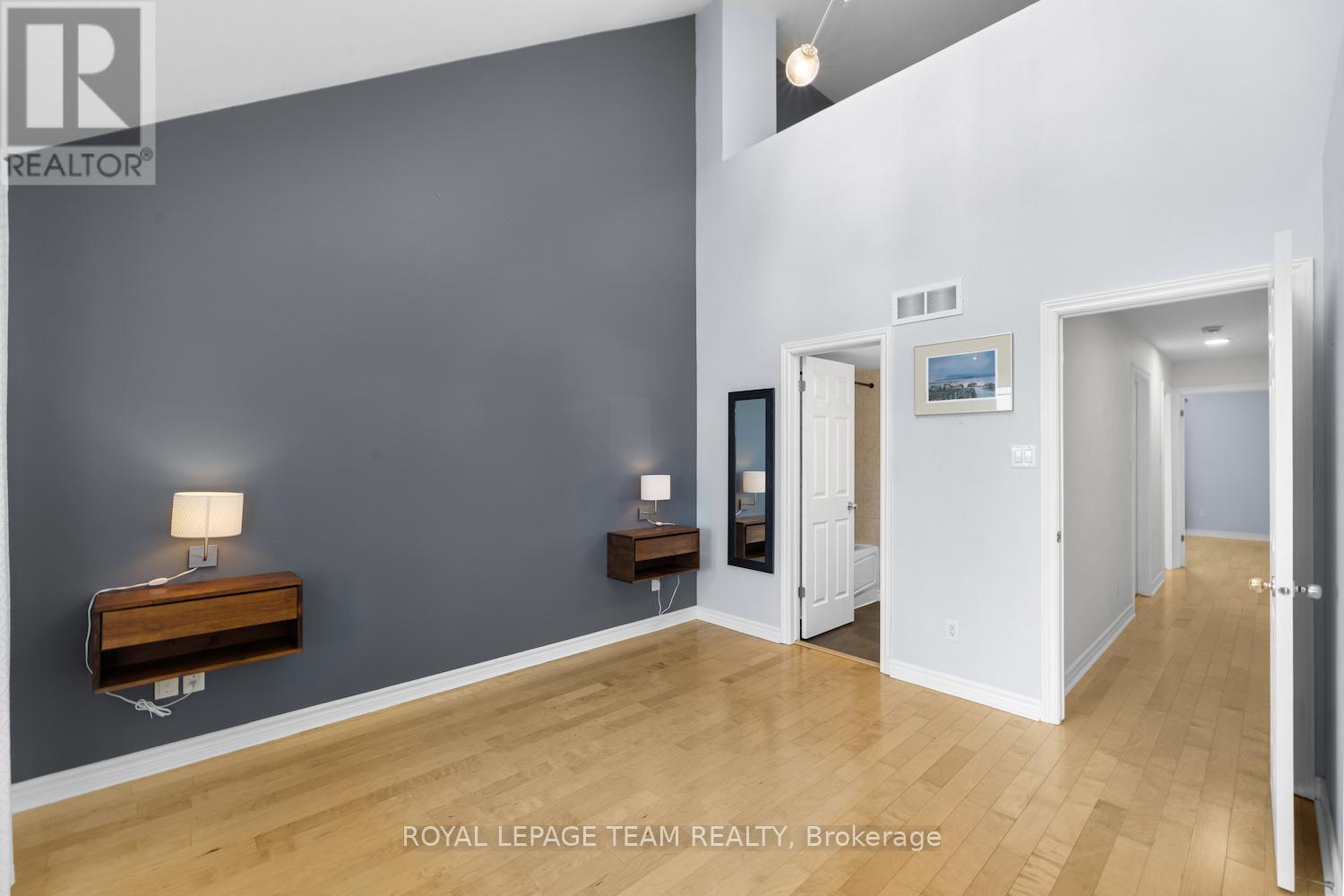 239 Paseo Private