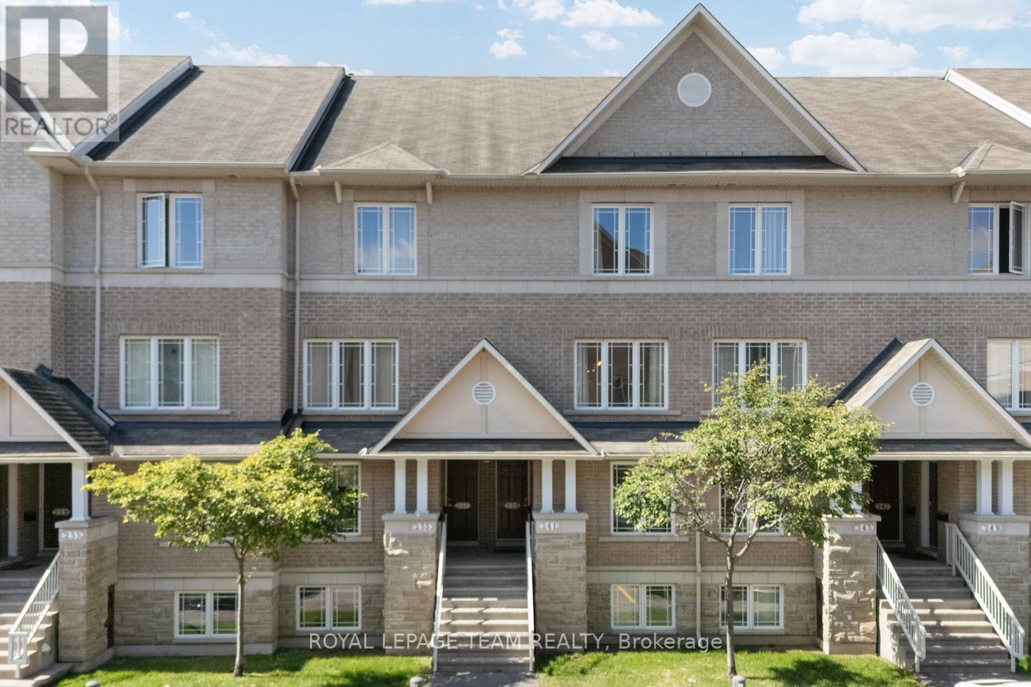 239 Paseo Private