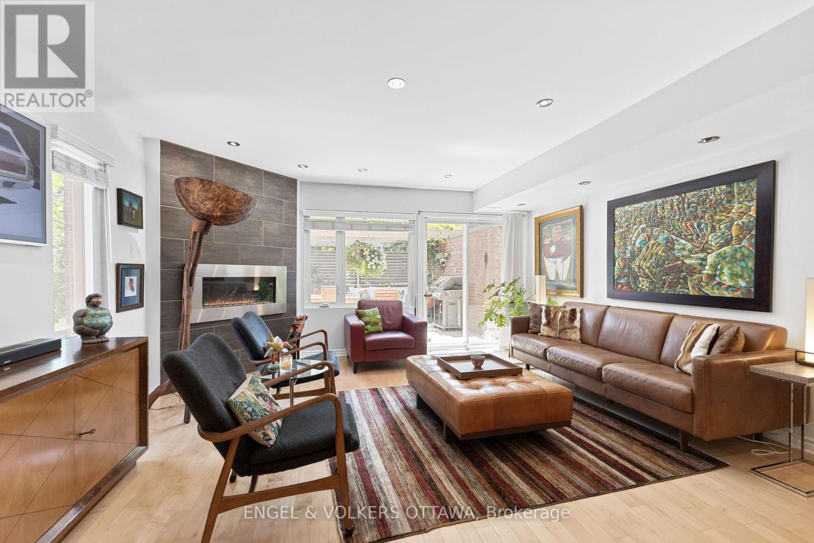 1 - 125 Springfield Road