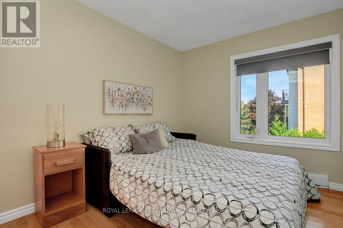 3 - 2 Columbus Avenue