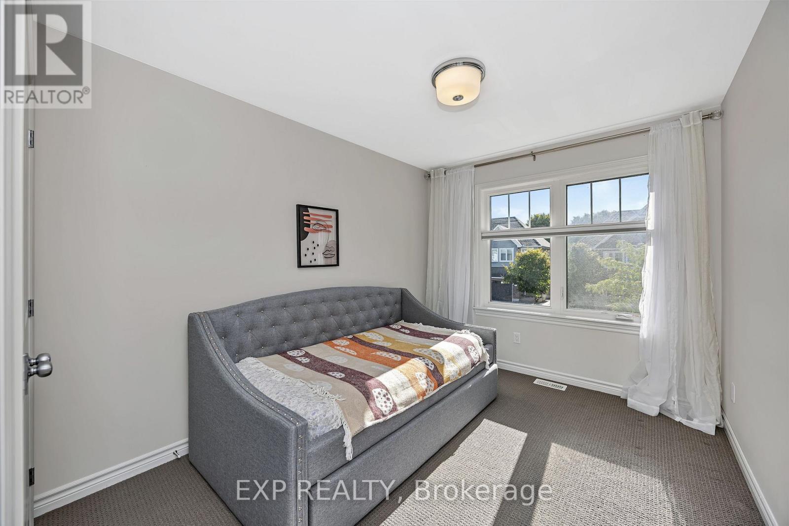 654 Cartographe Street
