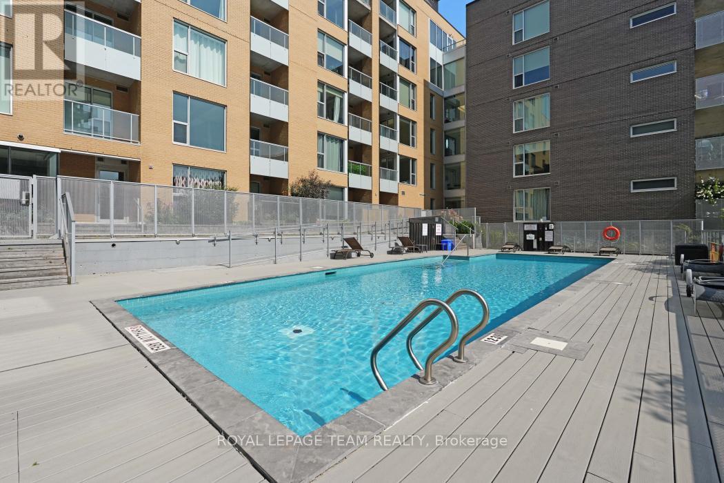 324 - 300c Lett Street