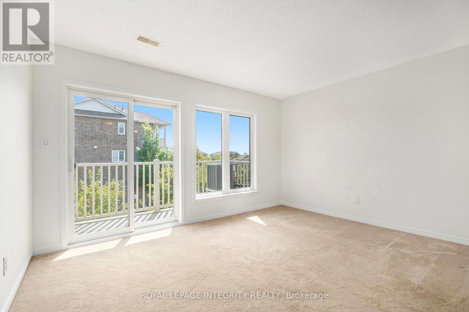 256 Espin Heights
