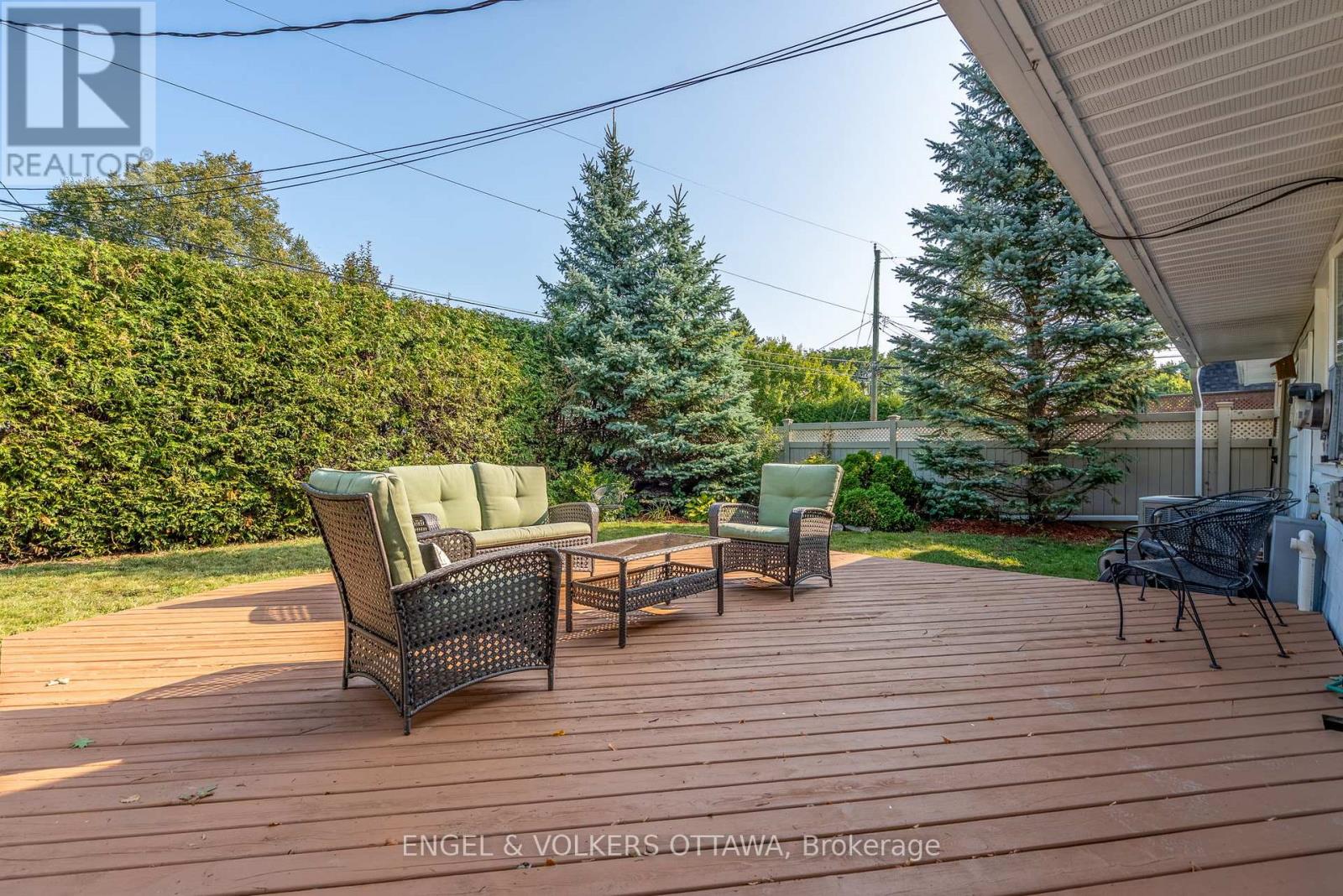 1800 Devlin Crescent
