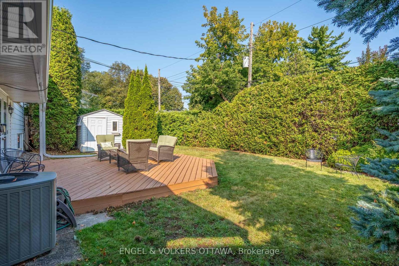 1800 Devlin Crescent