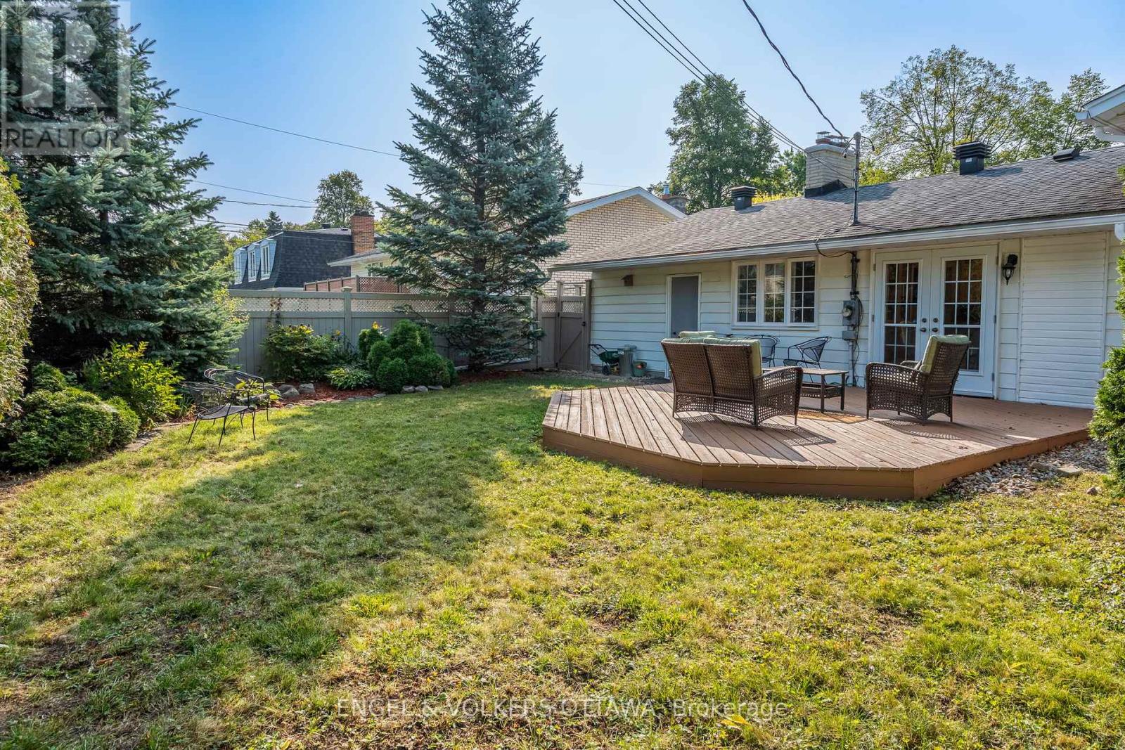 1800 Devlin Crescent
