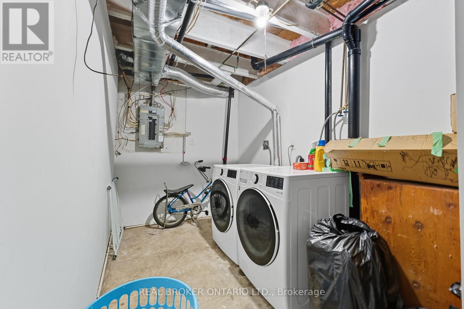 87 Elvira Street W