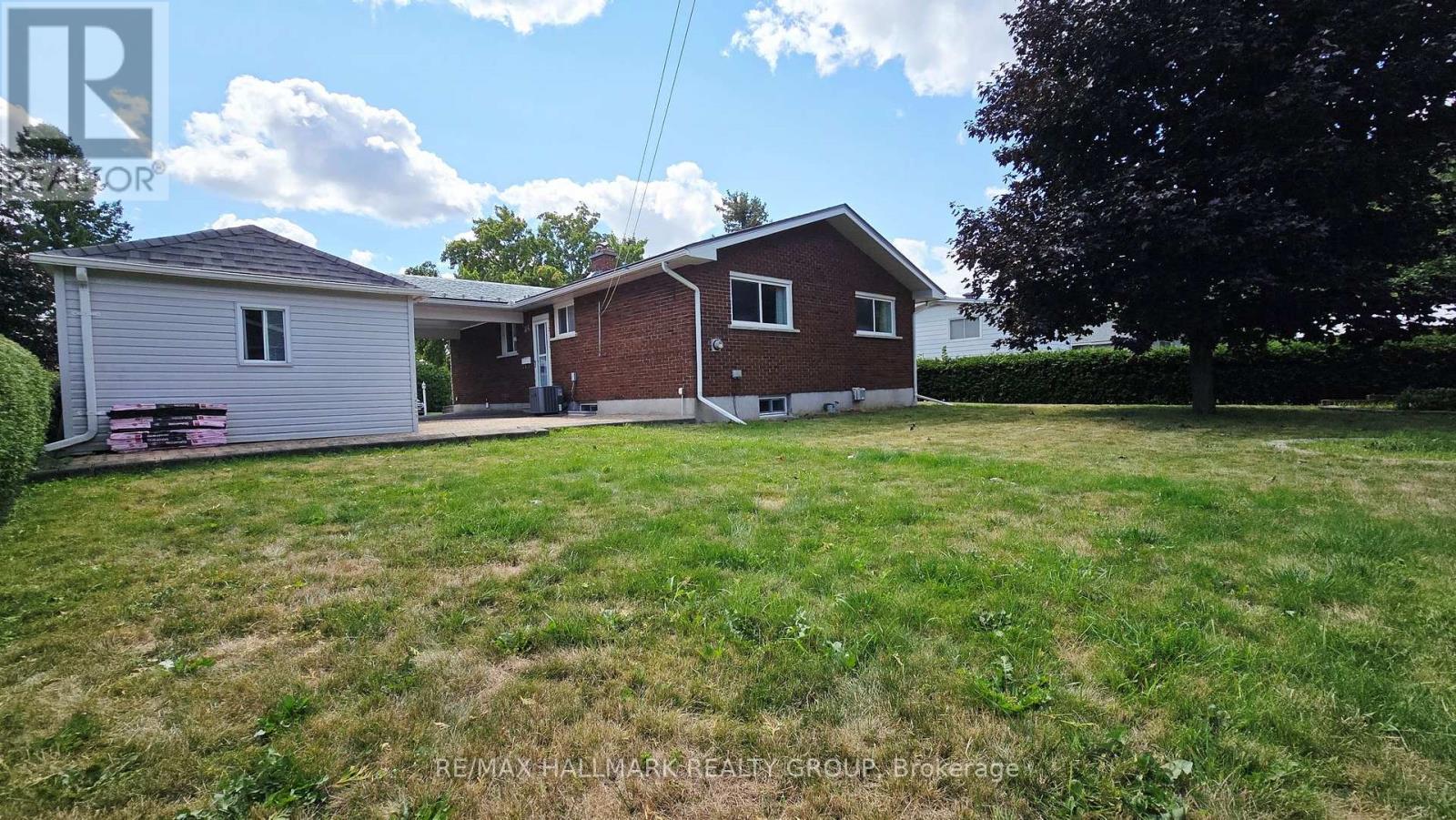 38 Hadley Circle