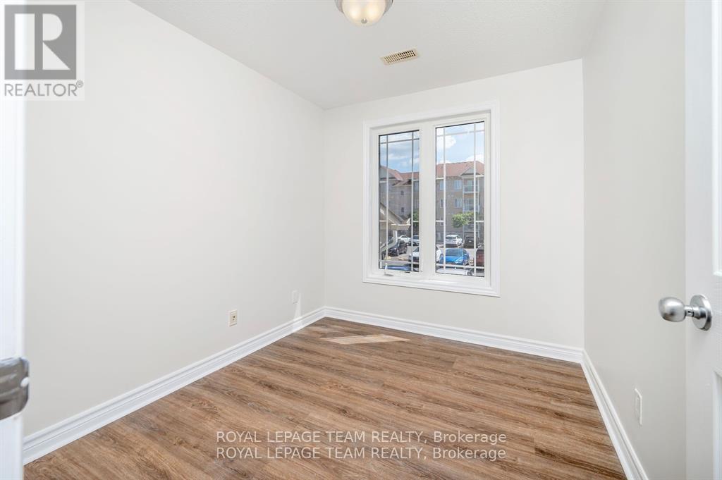 4 - 236 Paseo Private