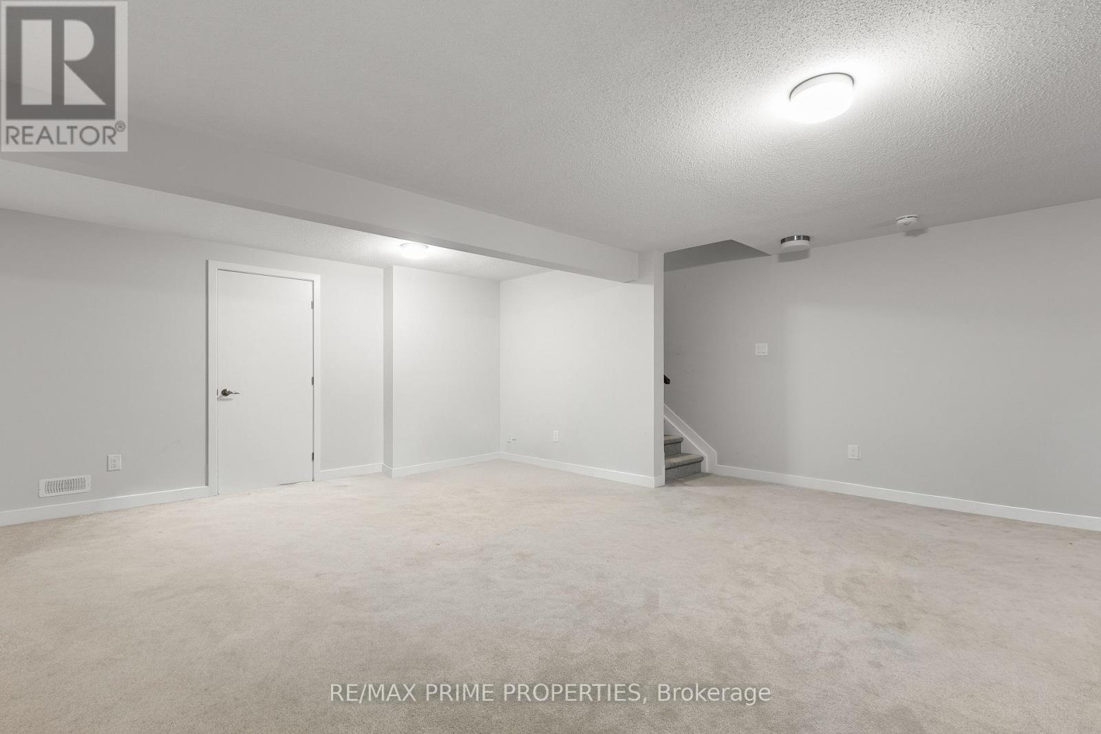 834 Bascule Place