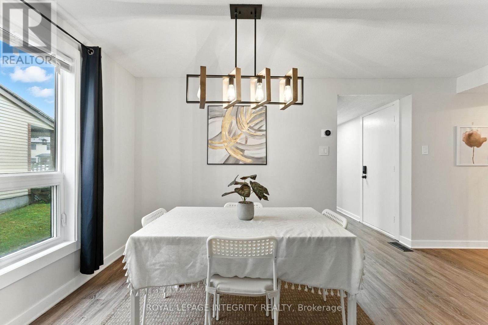7900 Decarie Drive
