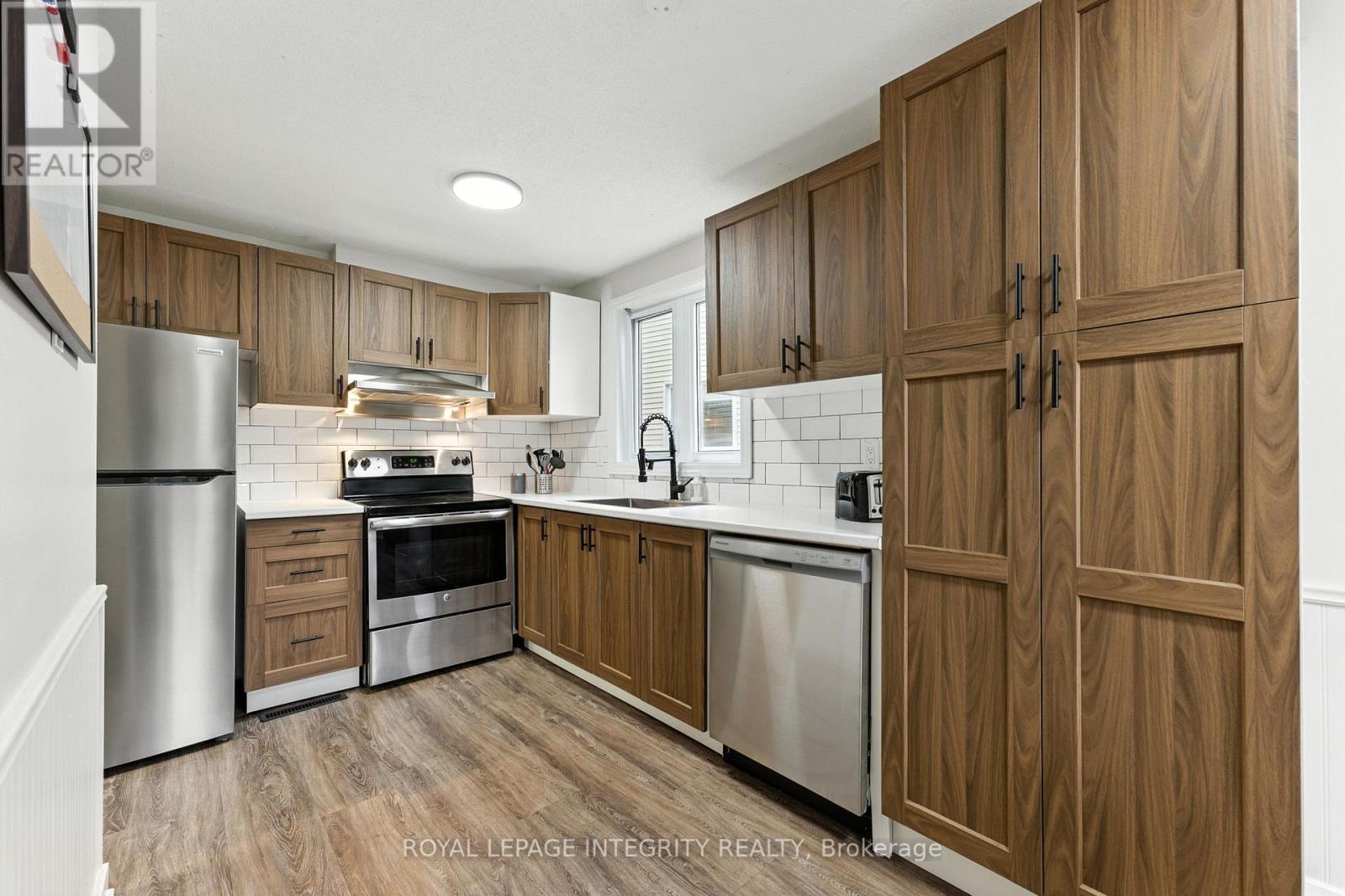 7900 Decarie Drive