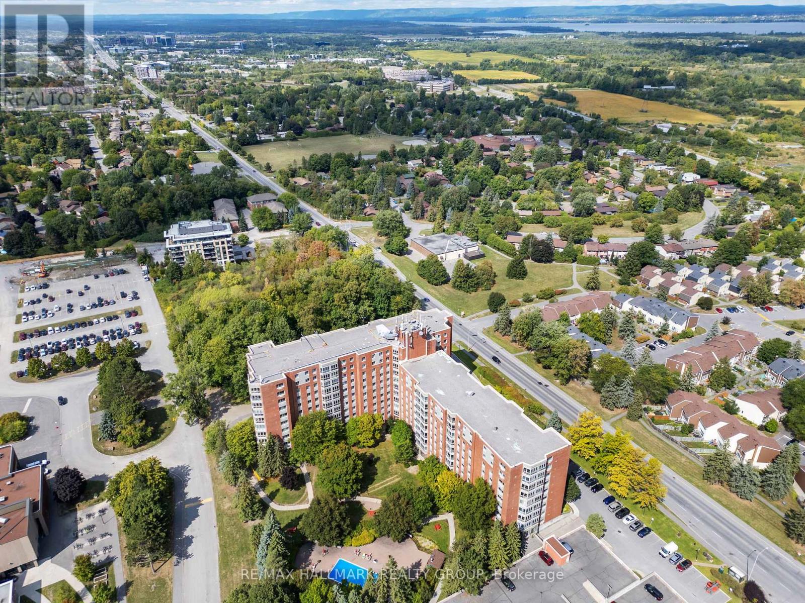 105 - 960 Teron Road