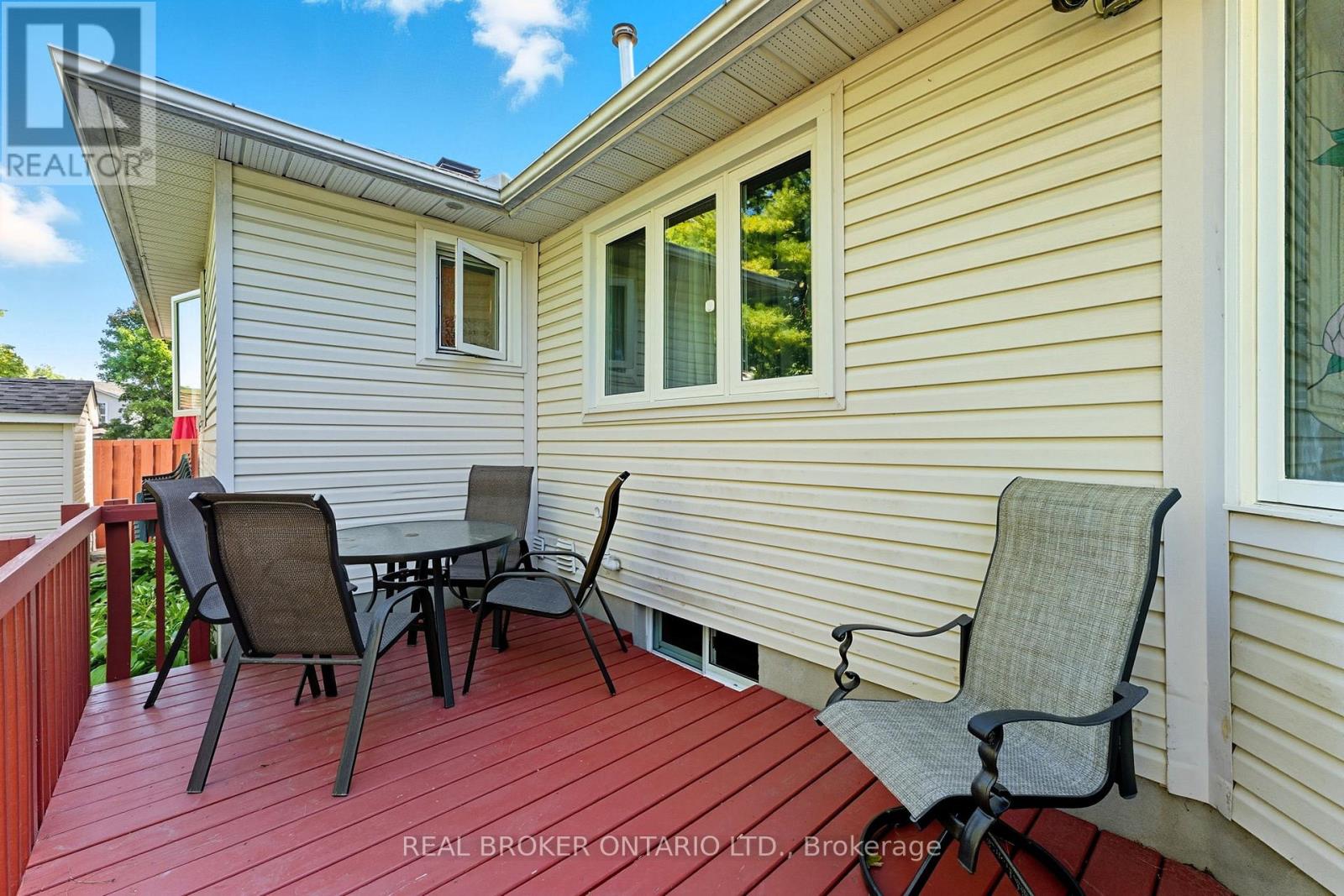 6 Candow Crescent