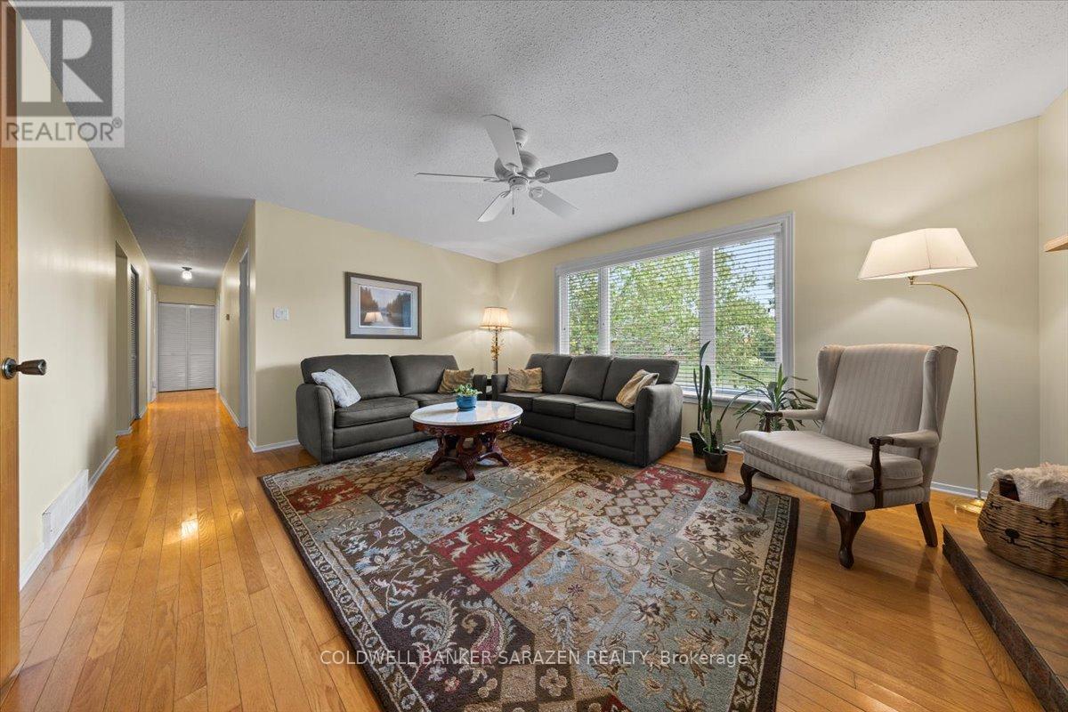 2303 Edward Kidd Crescent