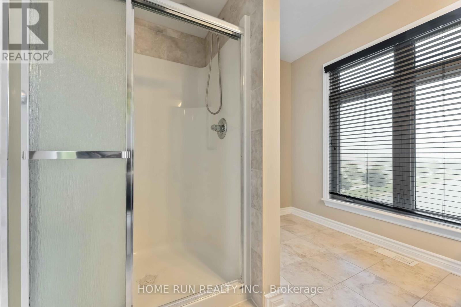 120 Popplewell Crescent