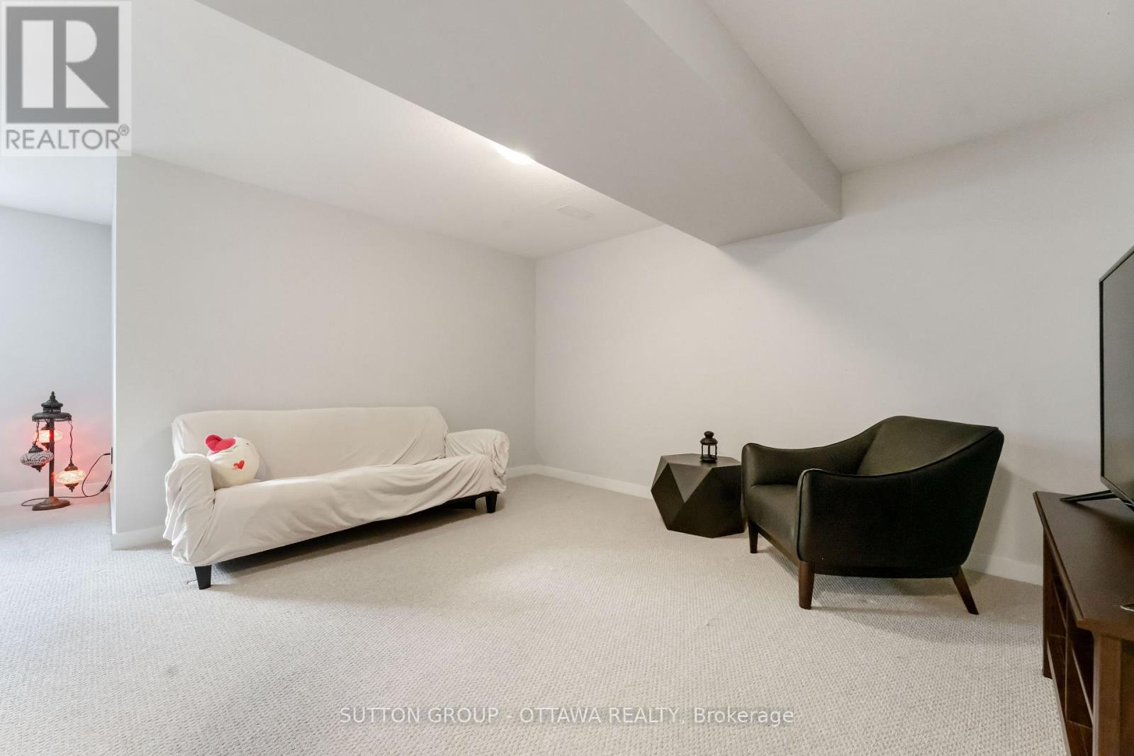 43 Aridus Crescent
