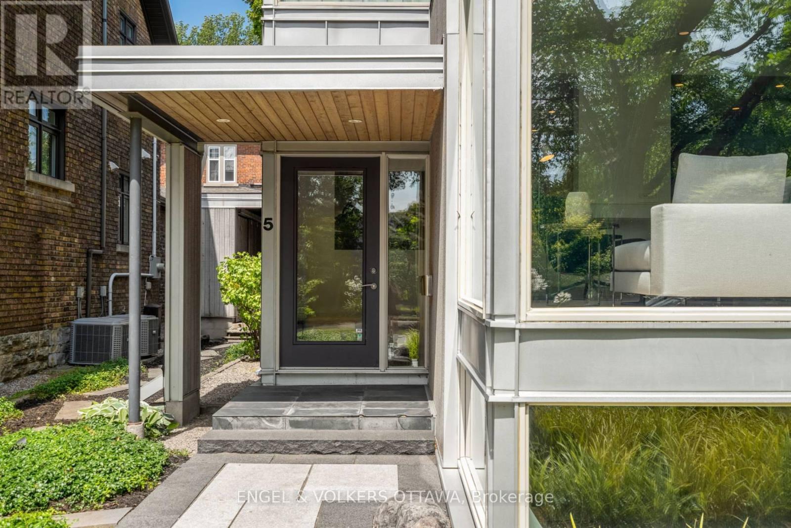 5 Clemow Avenue