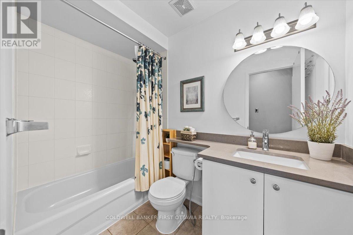 F - 414 Nepean Street