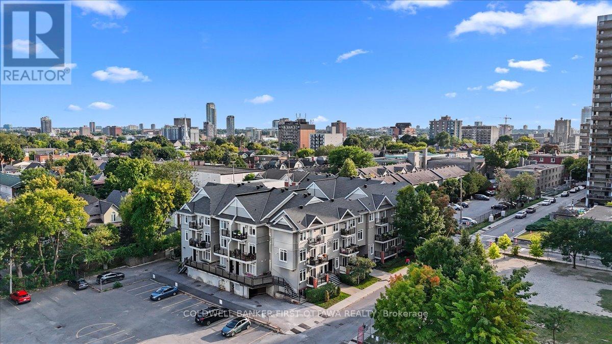 F - 414 Nepean Street