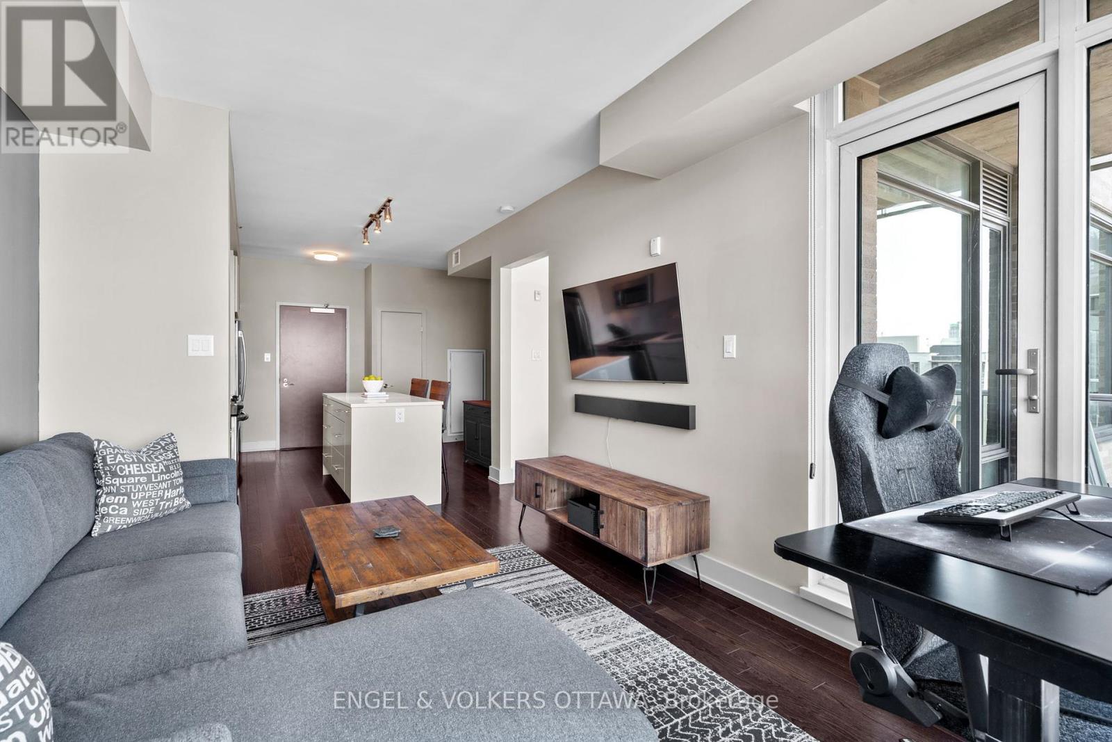 708 - 88 Richmond Road