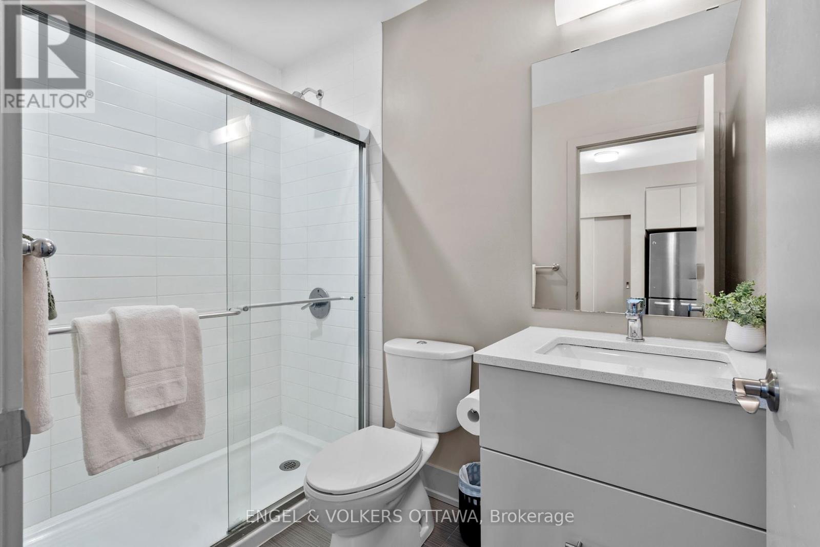708 - 88 Richmond Road