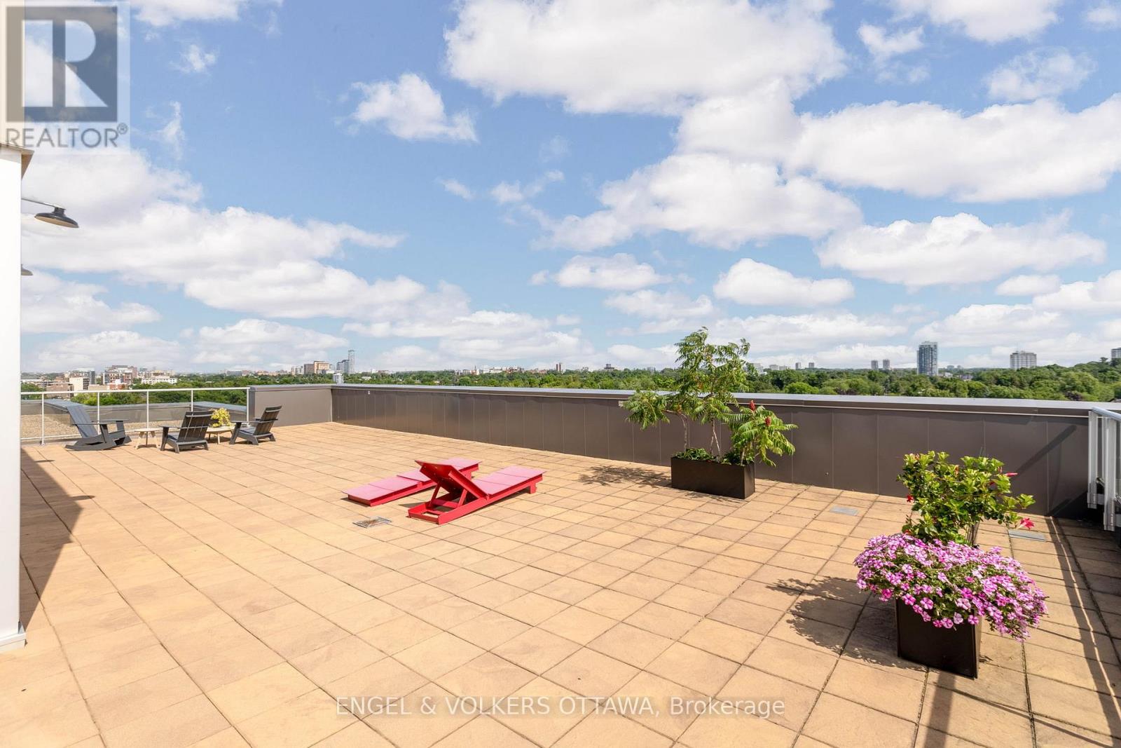 708 - 88 Richmond Road