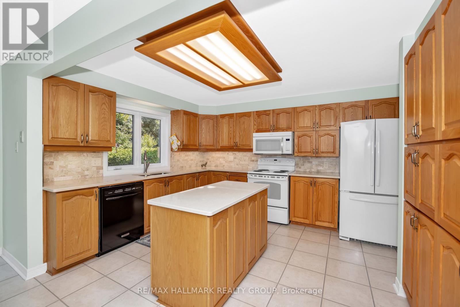 1725 Autumn Ridge Drive