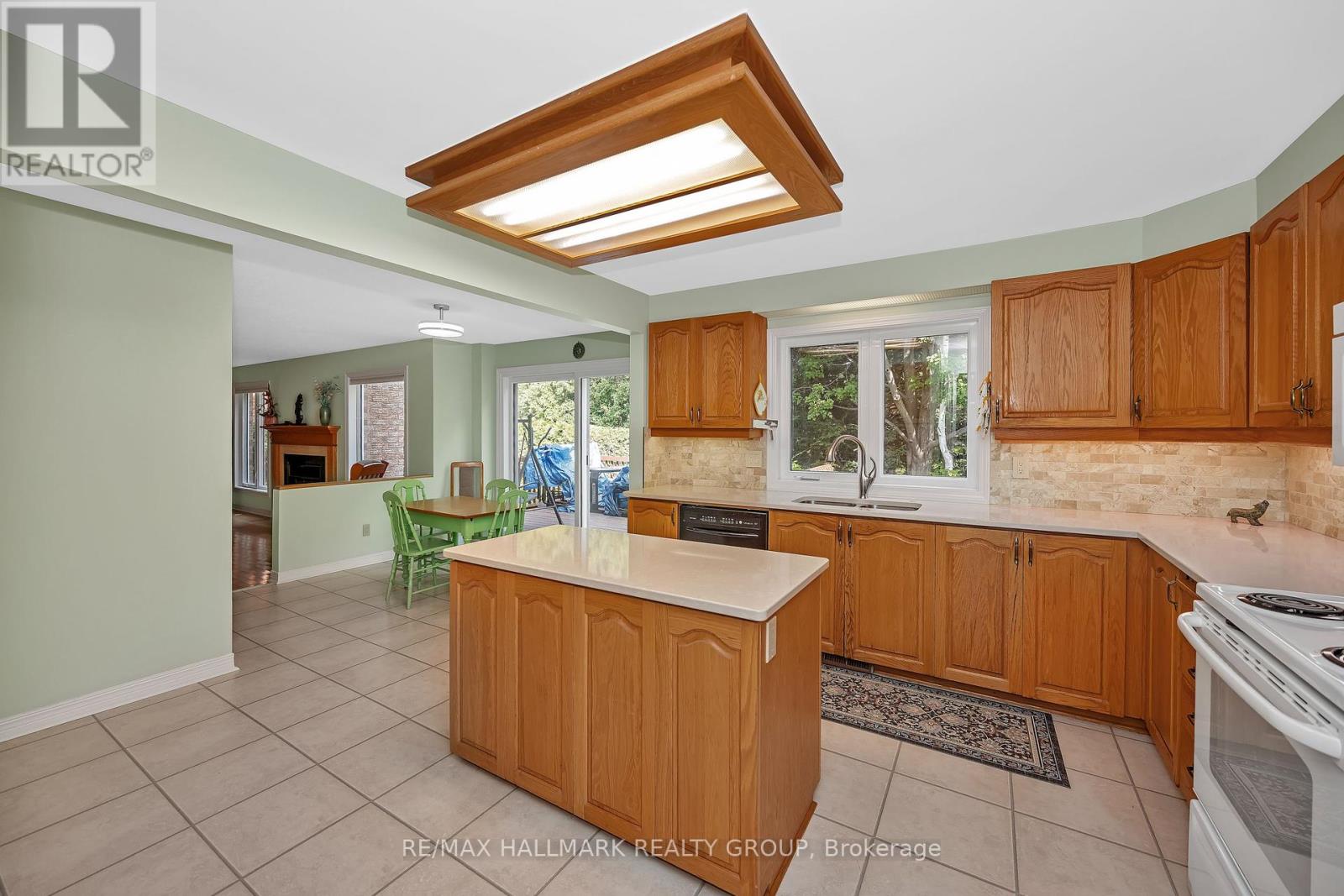 1725 Autumn Ridge Drive