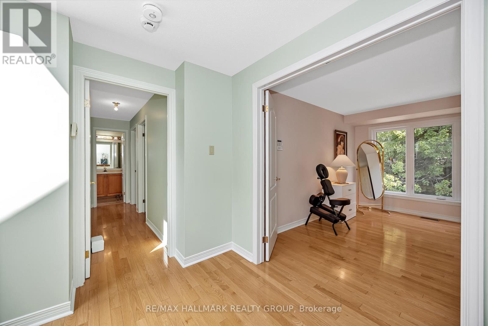 1725 Autumn Ridge Drive