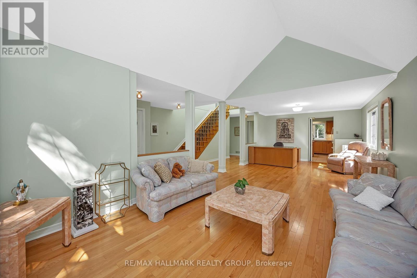 1725 Autumn Ridge Drive
