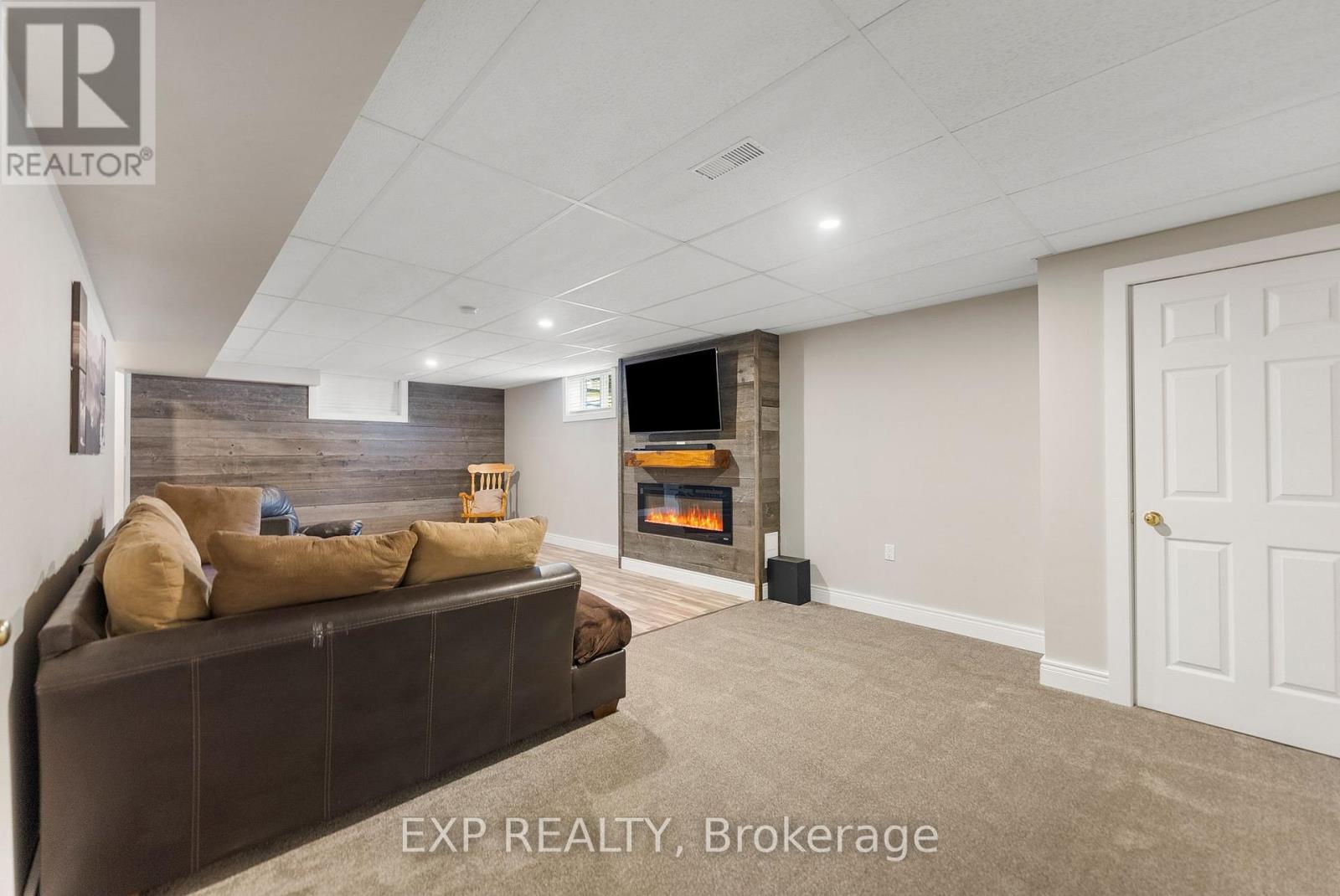 12 Riopelle Road
