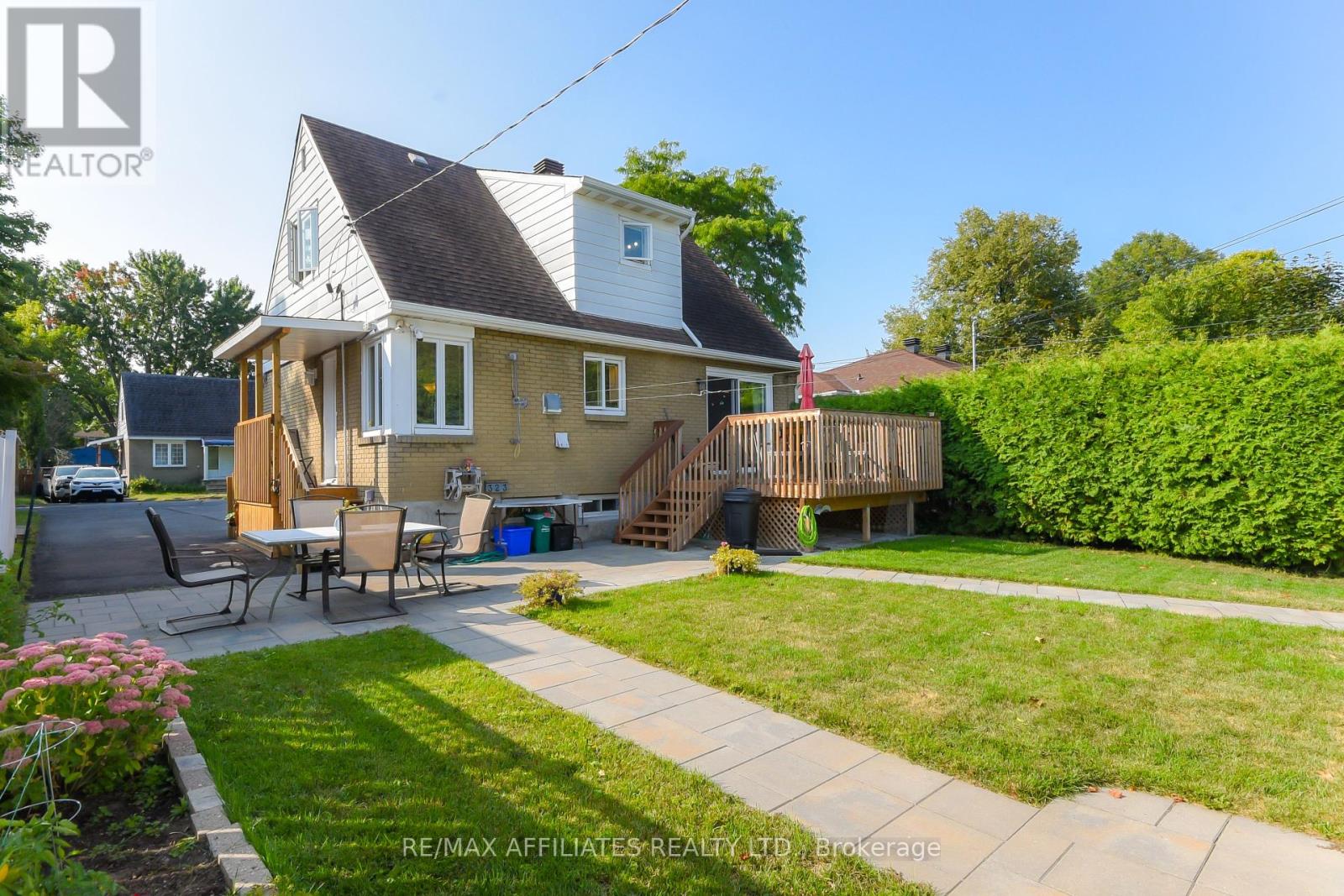 323 Fullerton Avenue