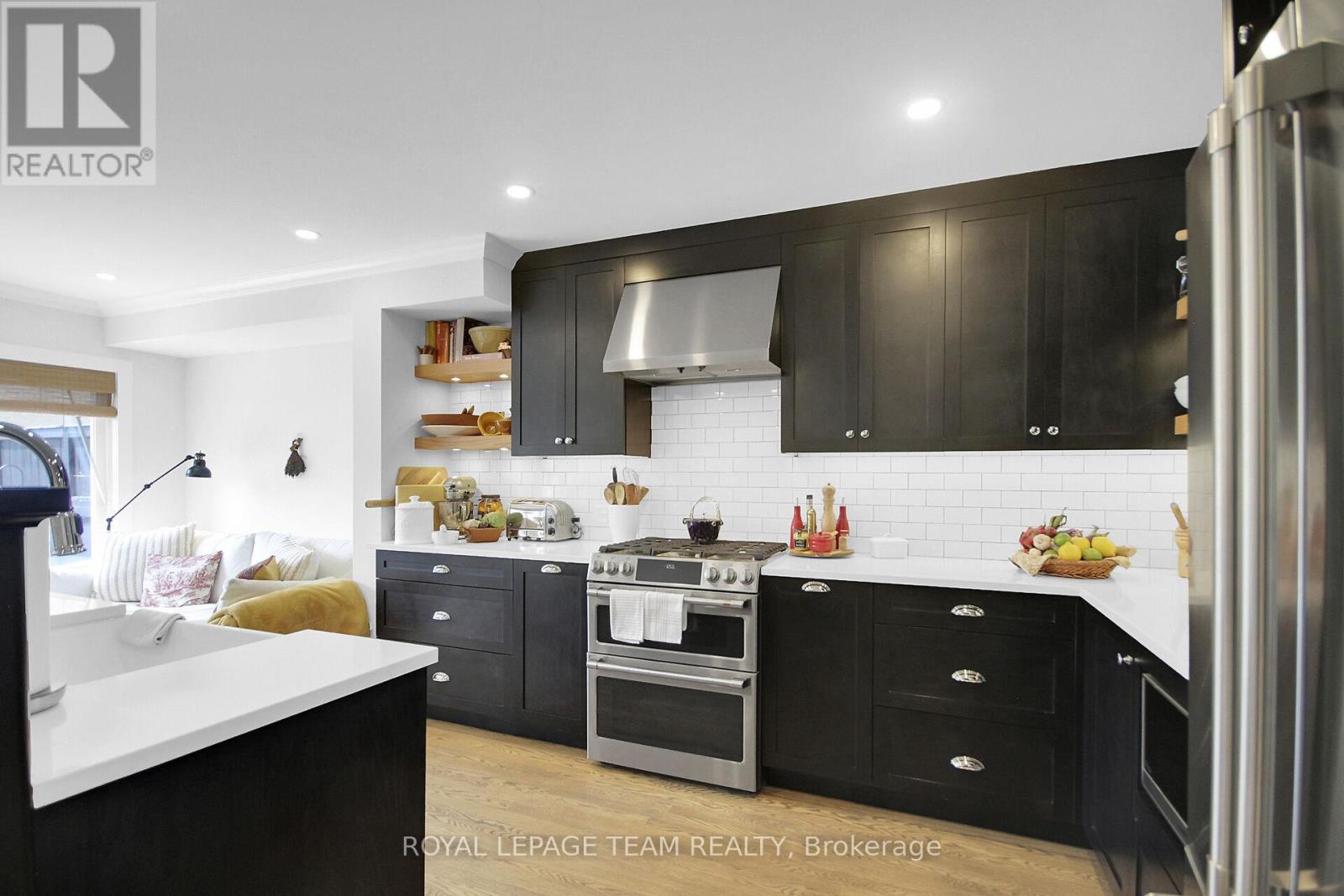 112 Talltree Crescent