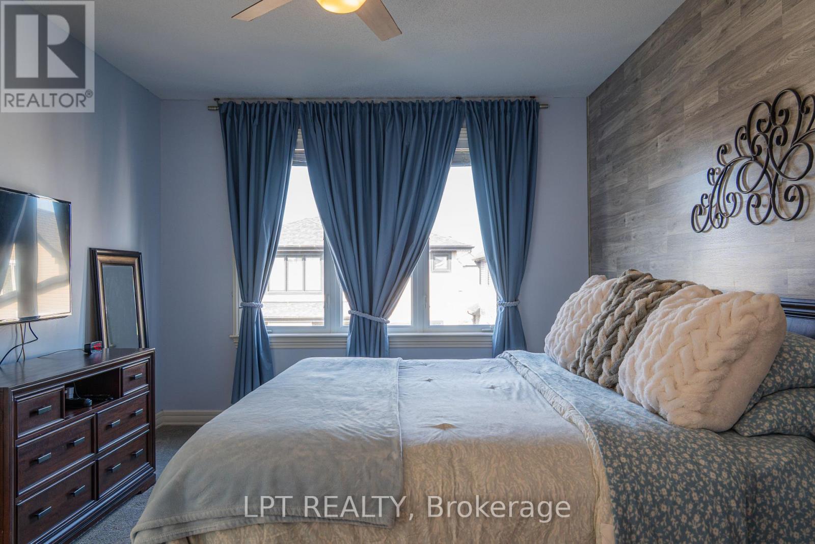 410 Andalusian Crescent