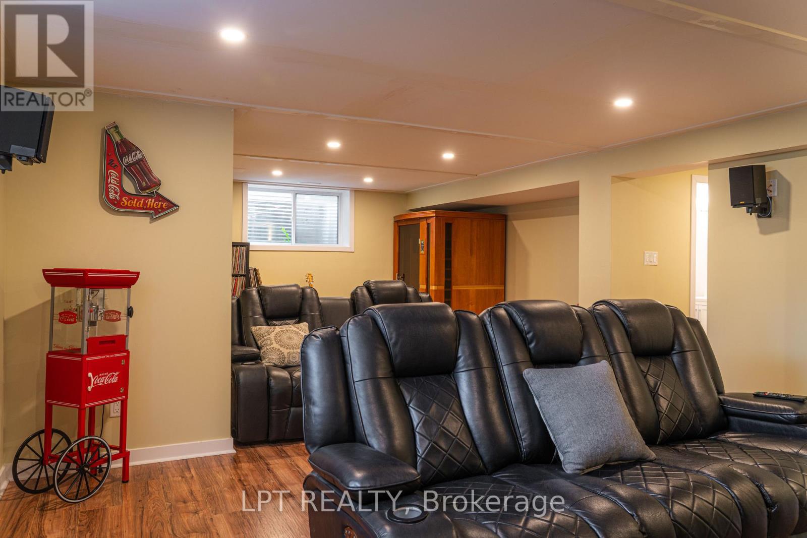 410 Andalusian Crescent
