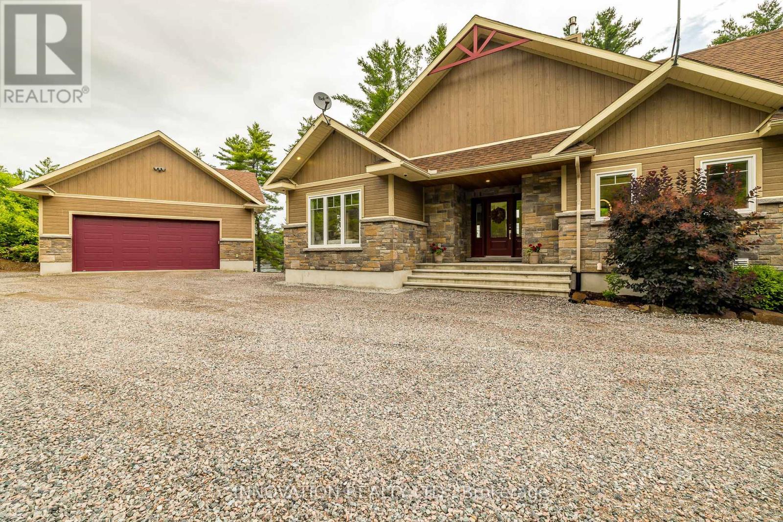 103 A Carriage Landing Drive