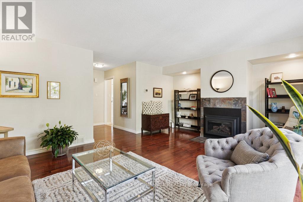 5 Forsyth Lane