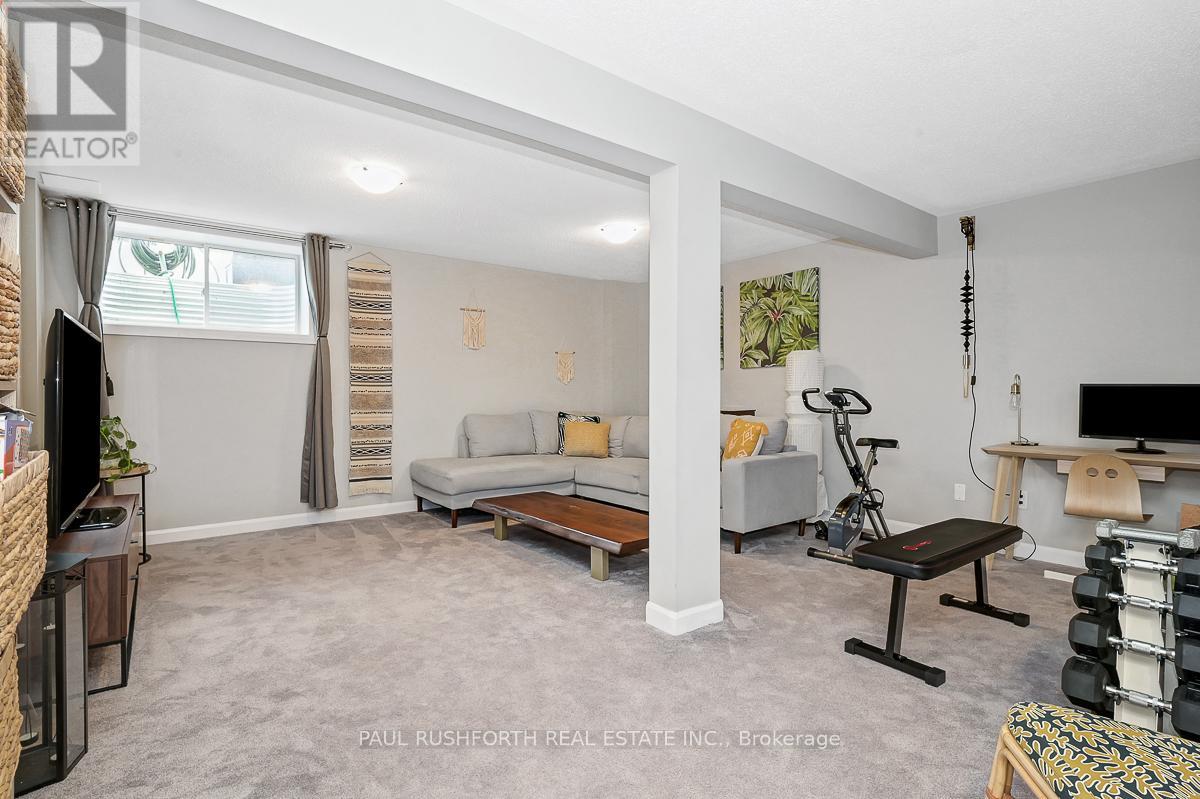 245 Aquarium Avenue