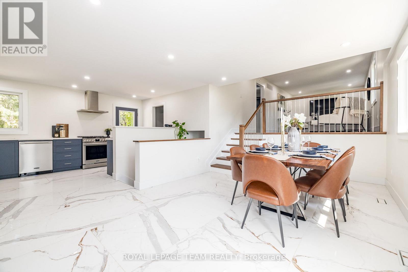 206 River View Lane
