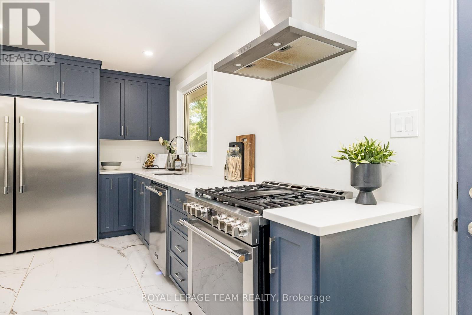 206 River View Lane
