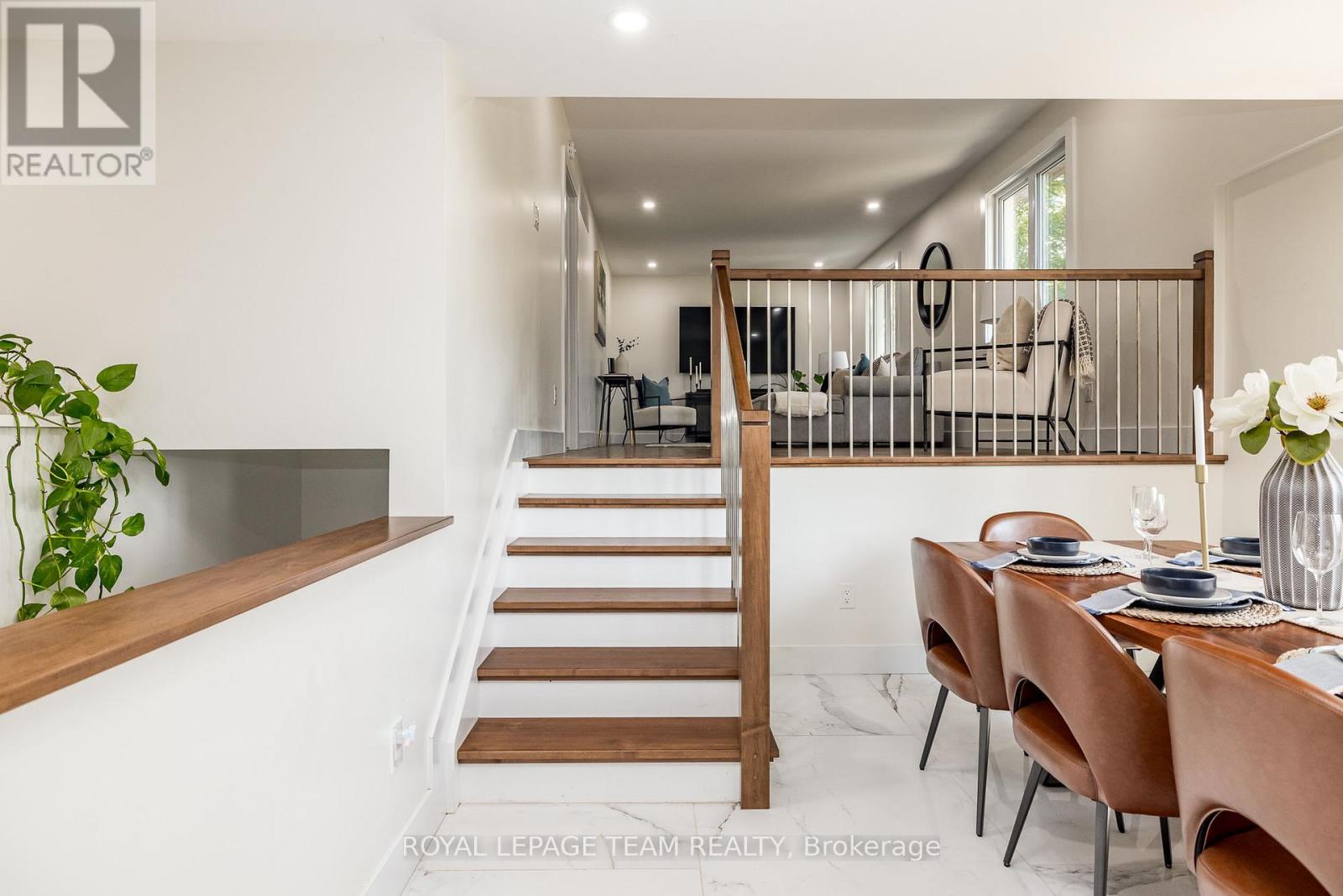 206 River View Lane