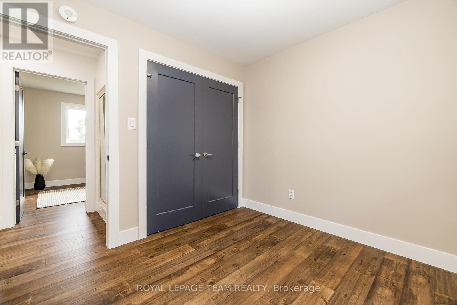 206 River View Lane