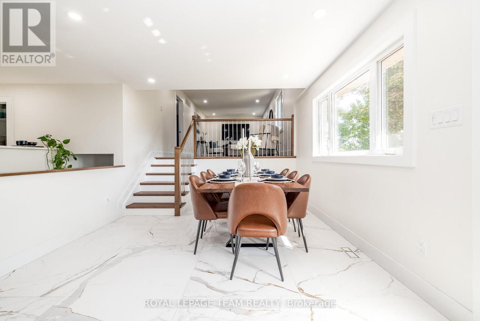 206 River View Lane