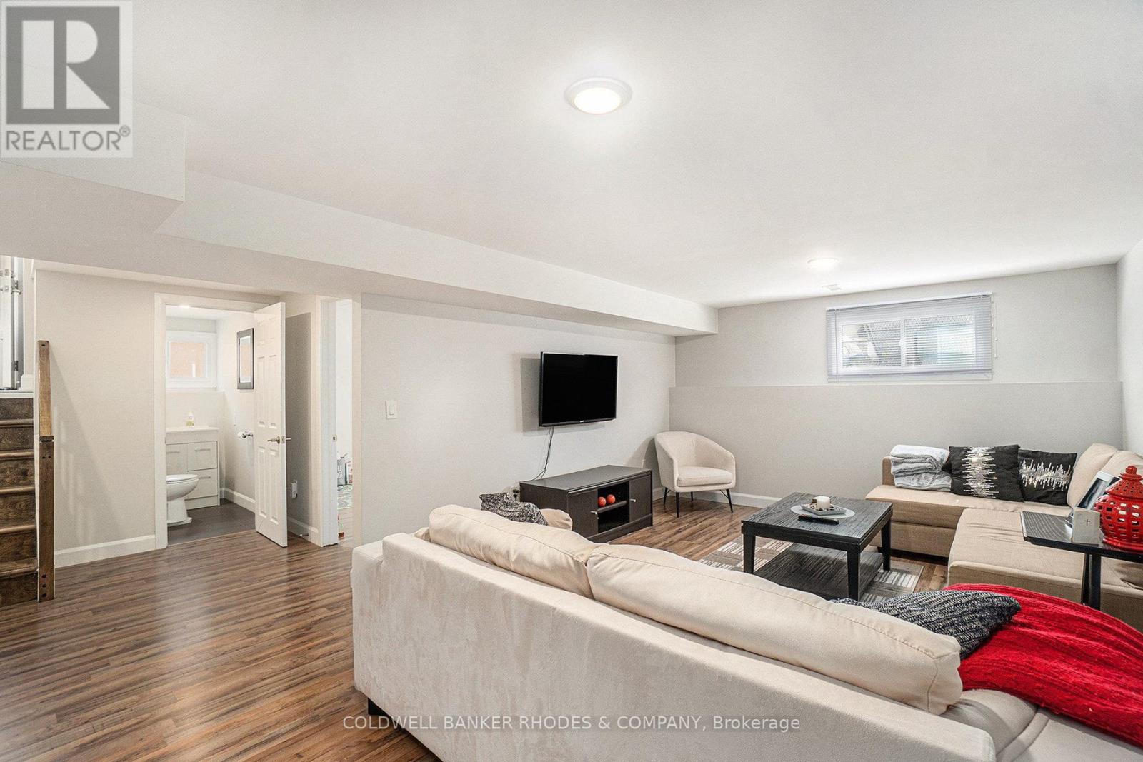 2722 Stone Crescent