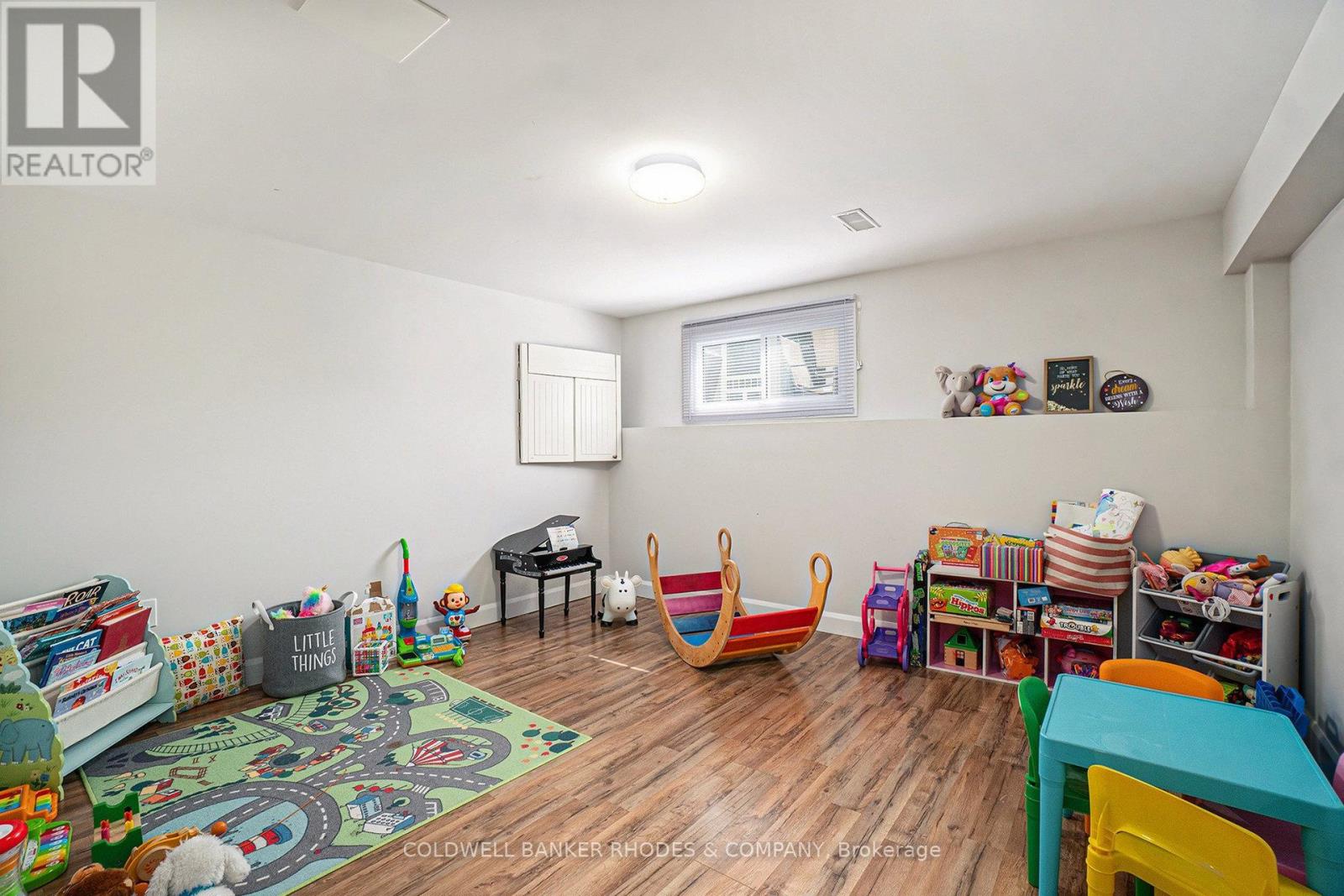 2722 Stone Crescent