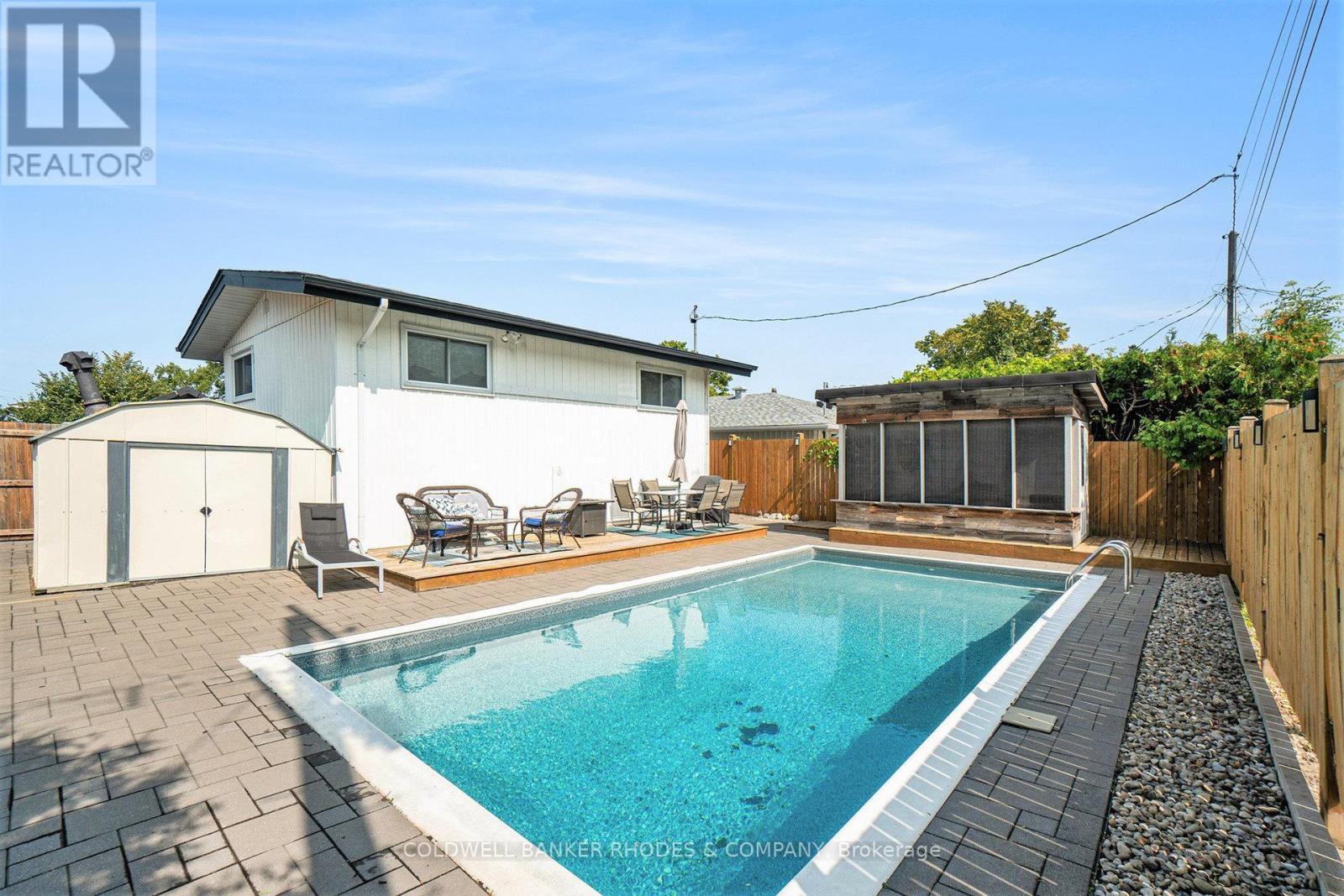 2722 Stone Crescent