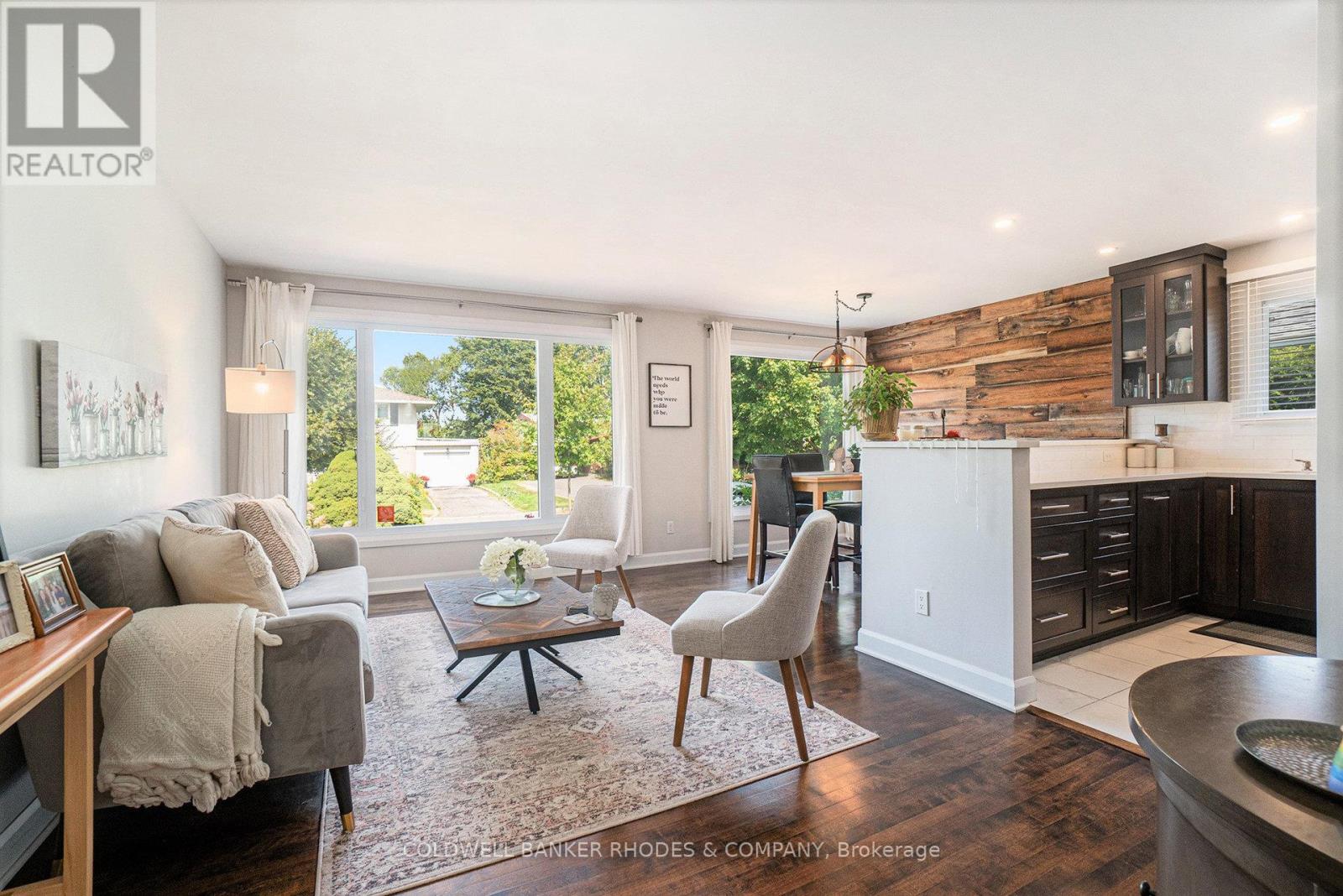 2722 Stone Crescent