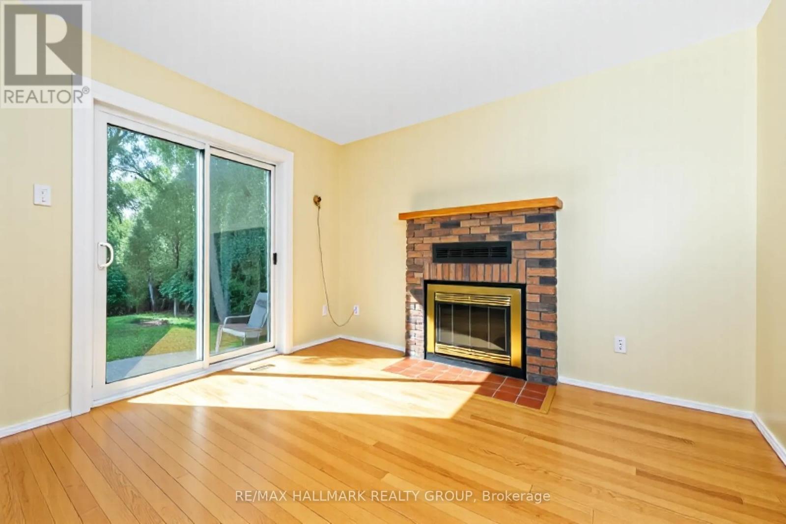 1414 Eastcliffe Way
