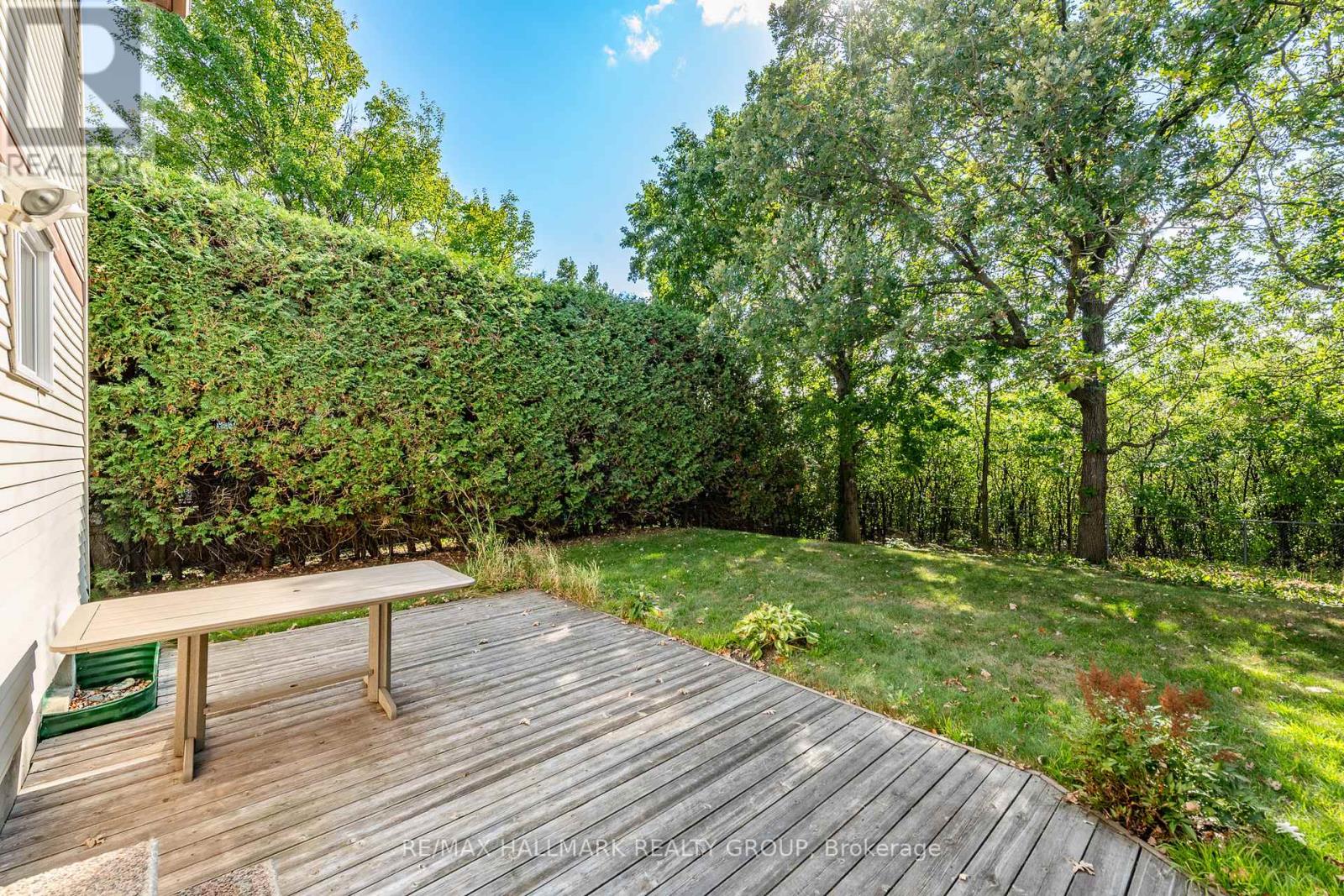 1414 Eastcliffe Way